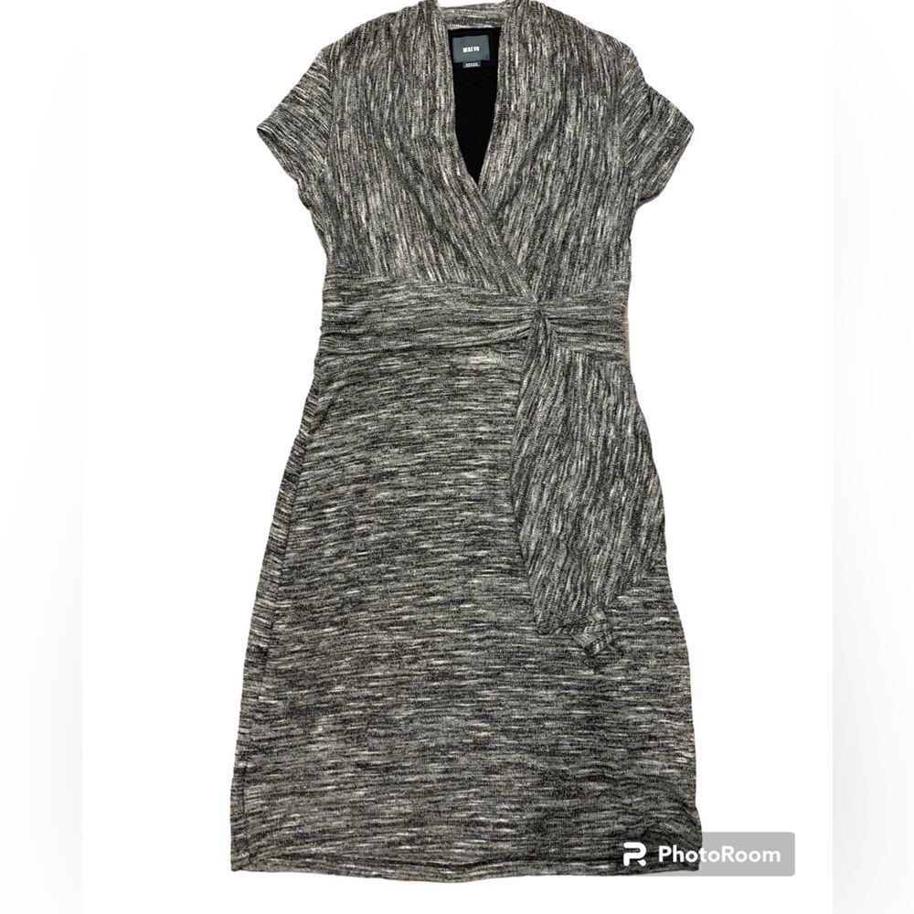 Maeve Anthropologie Dress. Size: M.  Waist ruching.  Lots of stretch.  Lined.